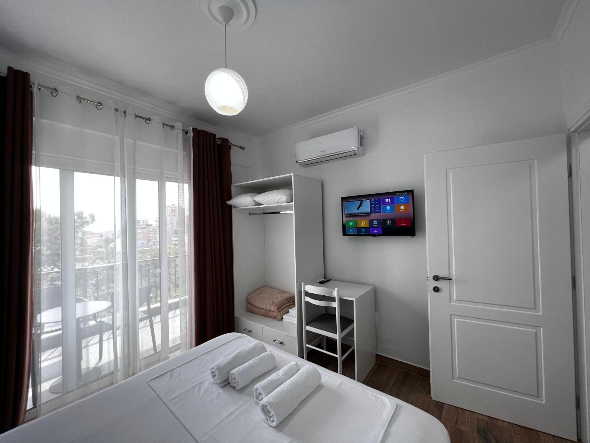 The Gwen Apartment Sarande Exterior photo