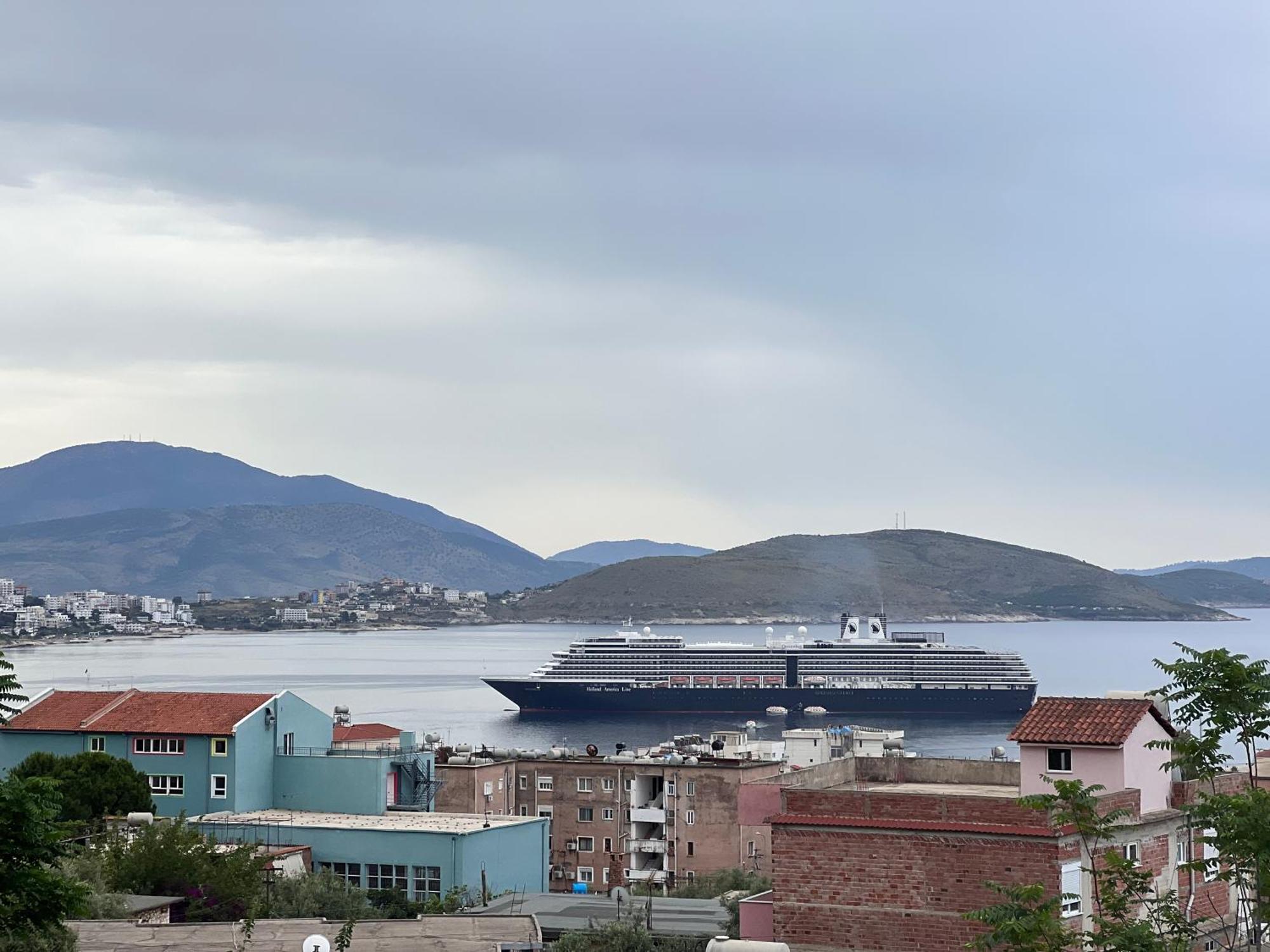 The Gwen Apartment Sarande Exterior photo