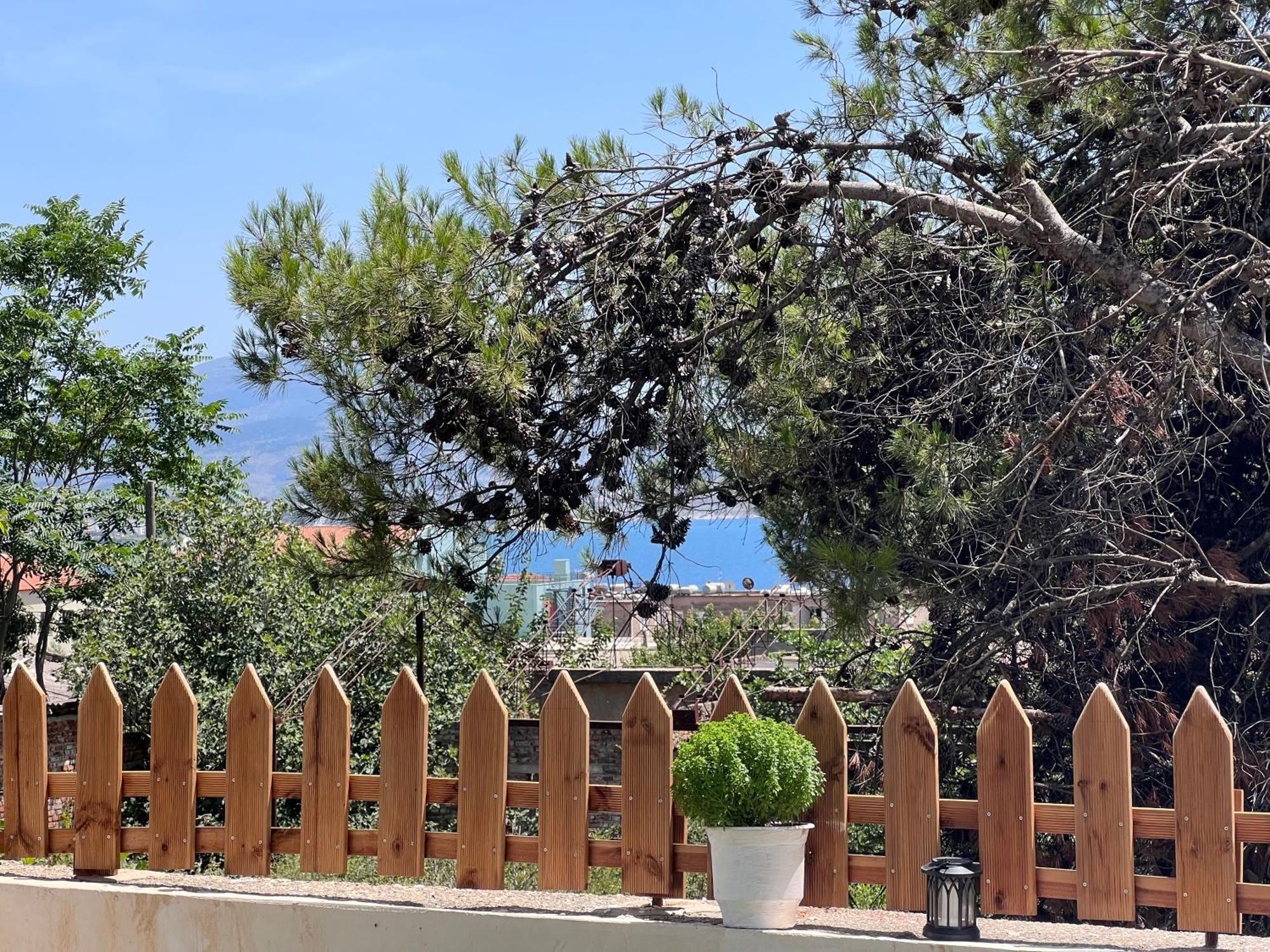 The Gwen Apartment Sarande Exterior photo
